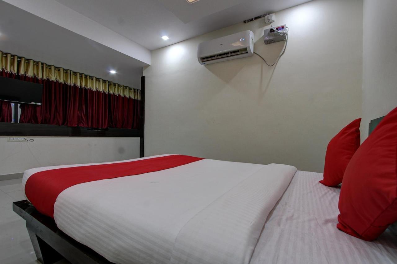Collection O 38566 Mk Hotel And Lodge Gulbarga Exterior photo