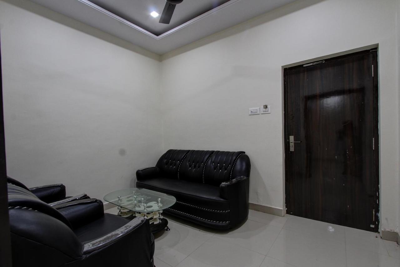 Collection O 38566 Mk Hotel And Lodge Gulbarga Exterior photo
